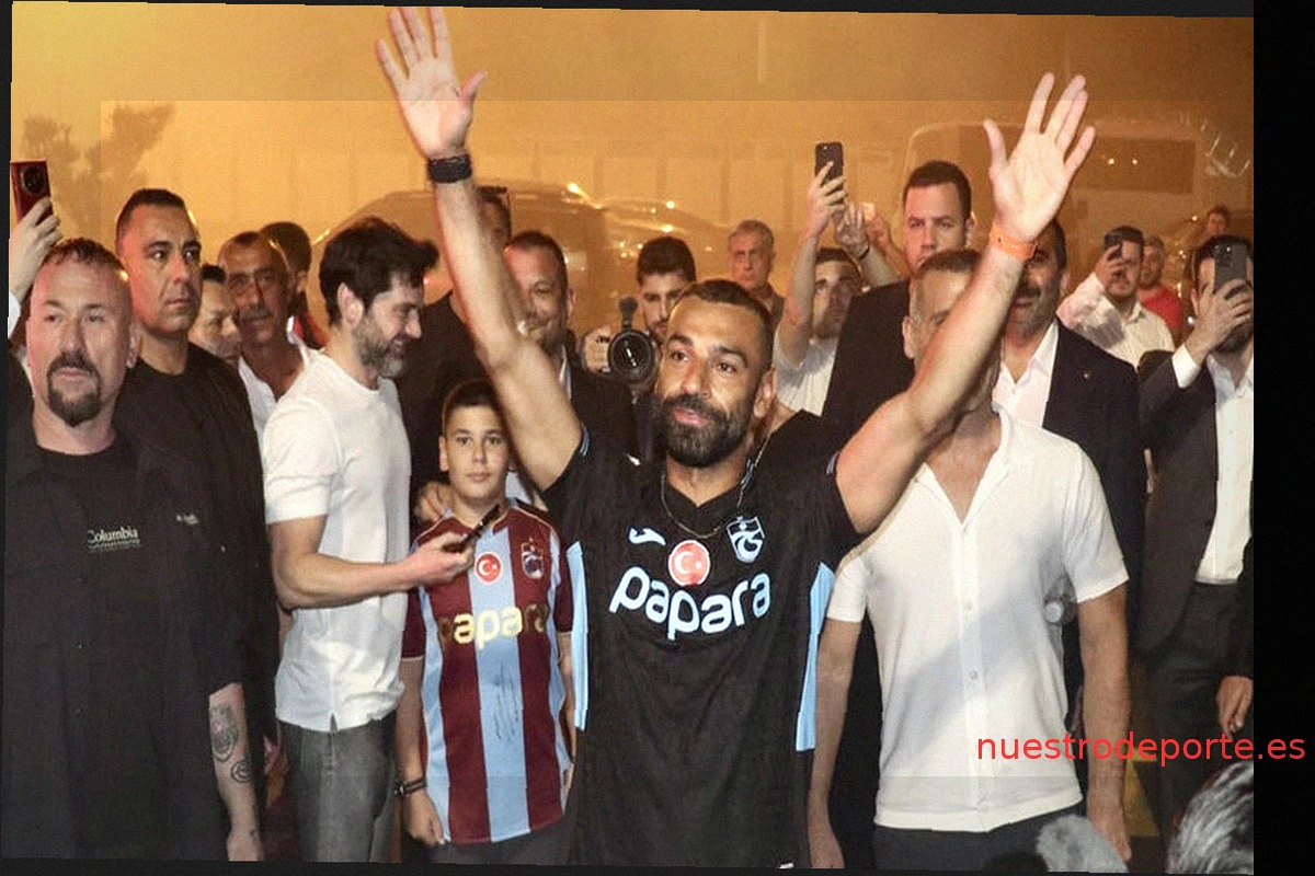 Mohamed Salah llega a Trabzonspor: un recibimiento de estrella en Turquía