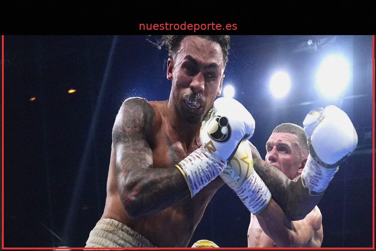 Ben Whittaker se aferra a la victoria ante Conor Wallace tras un susto en el último asalto